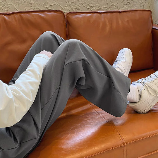 Baggy pleated trousers