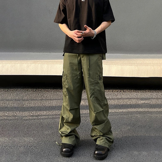 Baggy green cargo pants