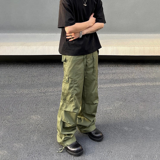 Baggy green cargo pants