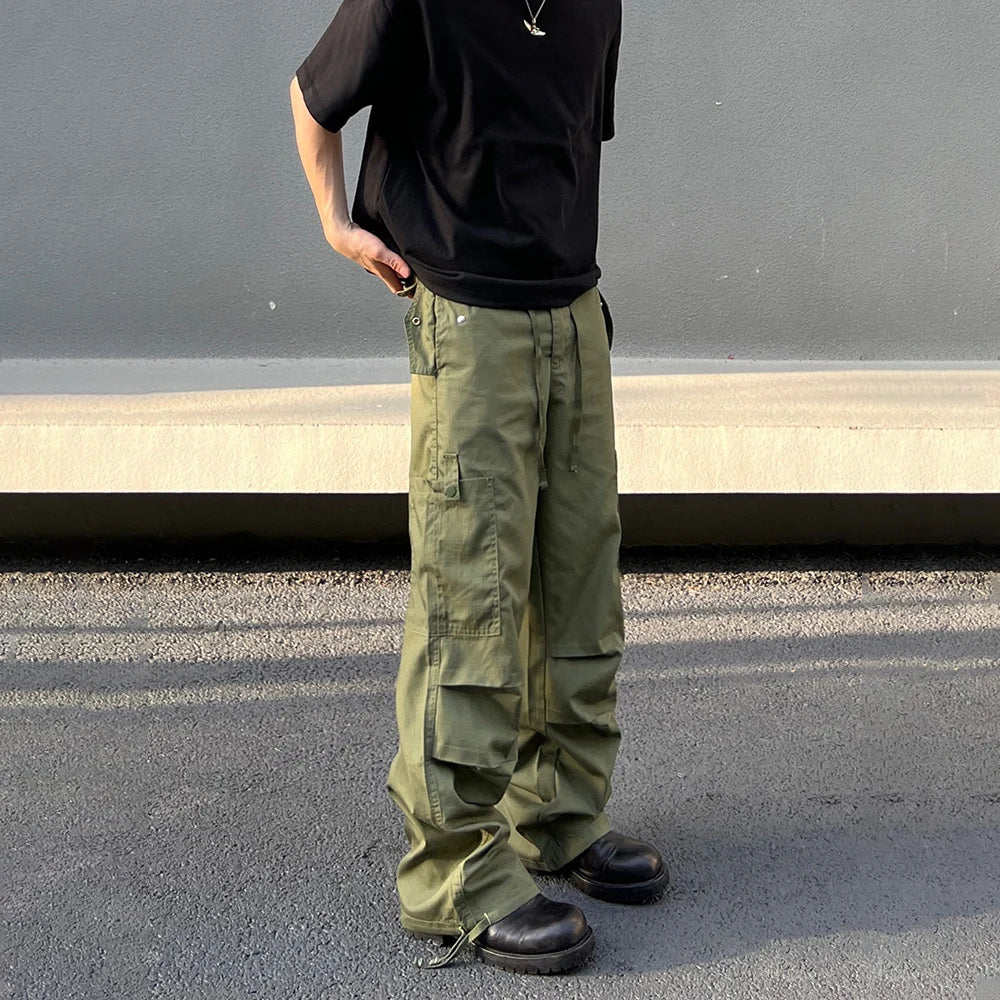 Baggy green cargo pants